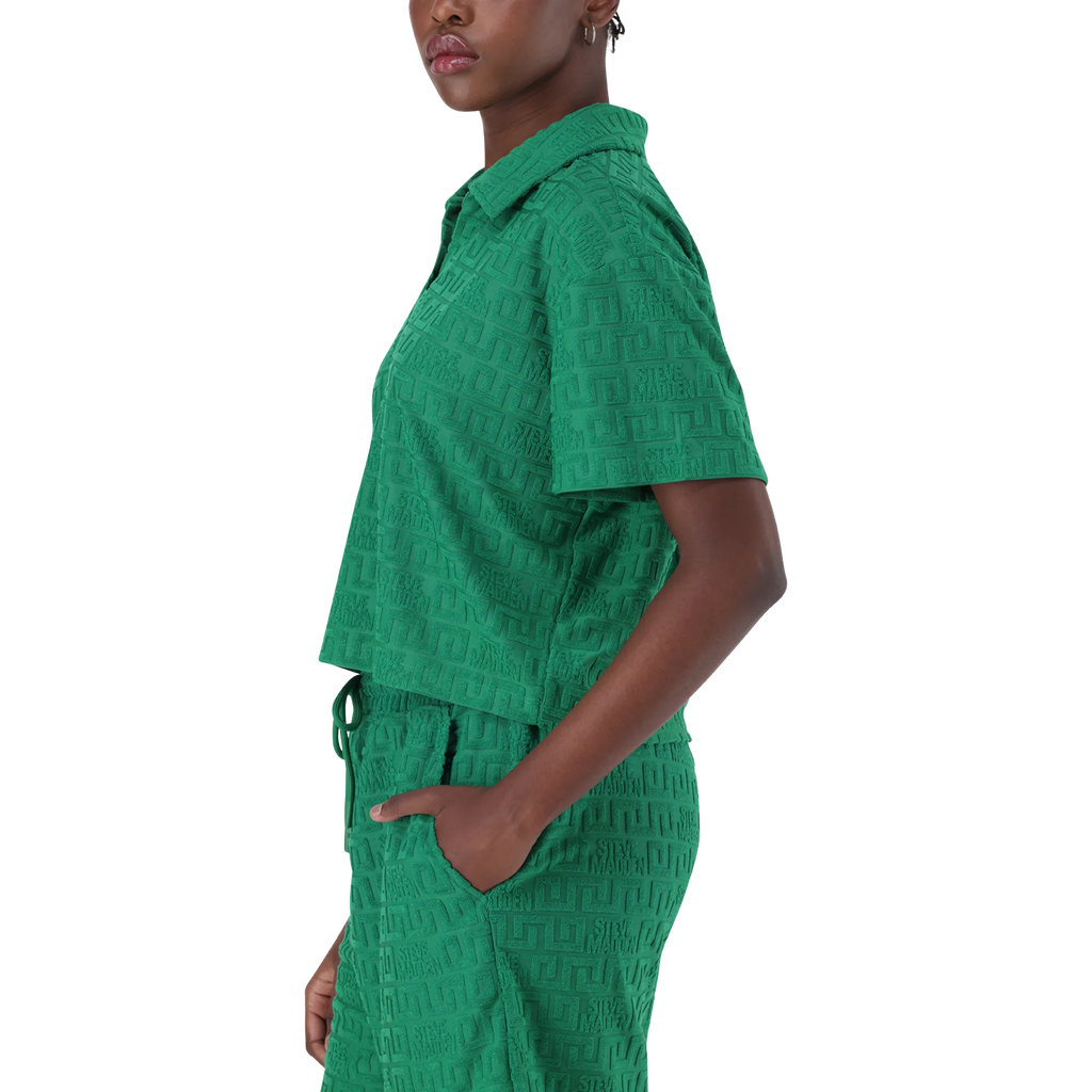 Steve Madden TESSA EMERALD EMBOSSED LOGO TOP WITH COLLAR
